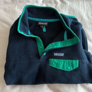 Patagonia Dark Blue and Green Snap-T Fleece